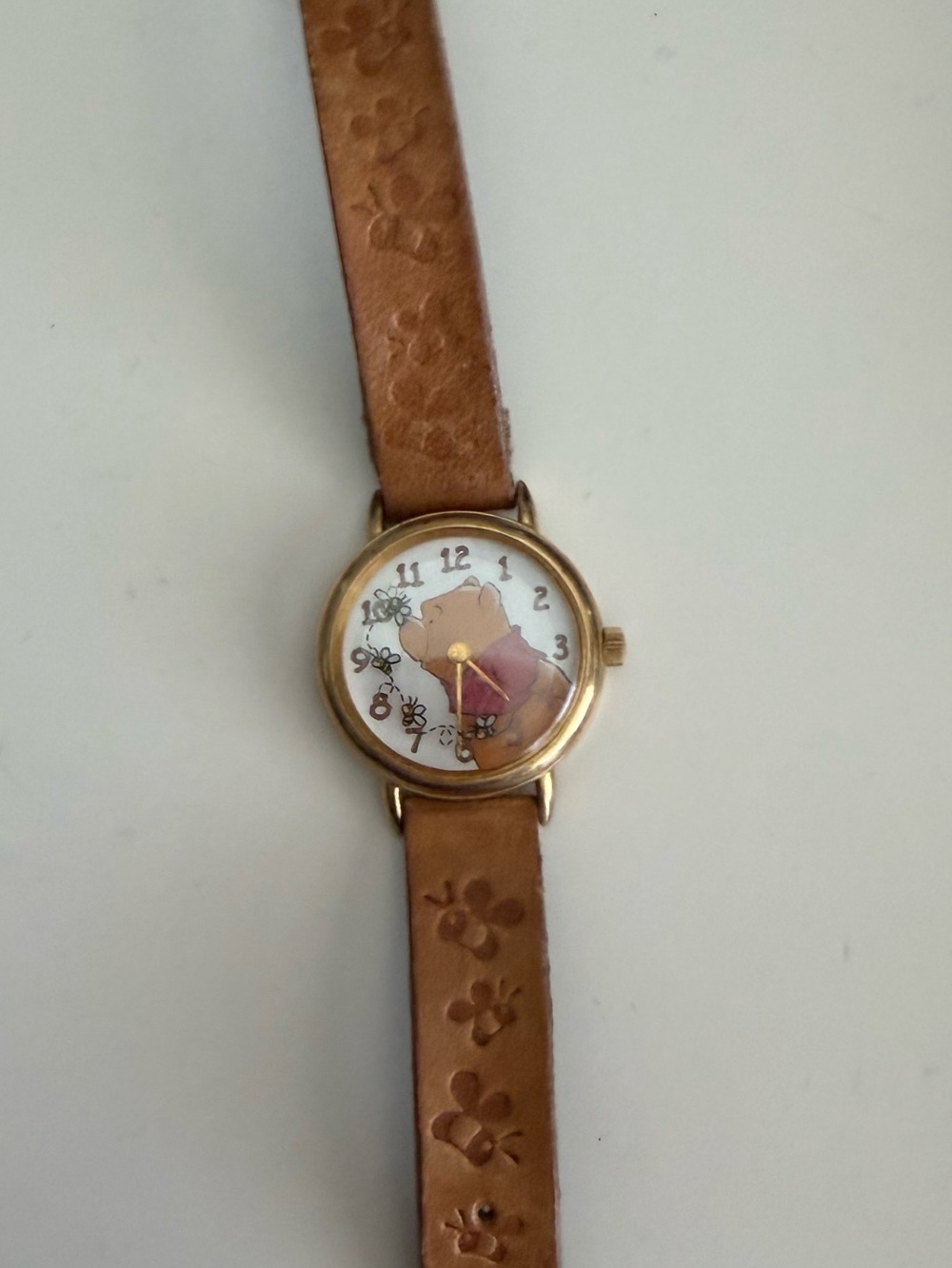 Winnie the Pooh Brown Leather Floral-Embossed Women's Watch or kid’s